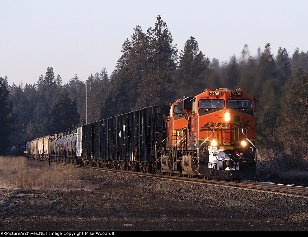 BNSF 7495